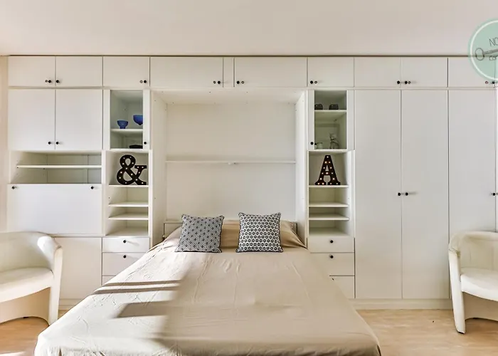 Les Yeux Dans Le Bleu