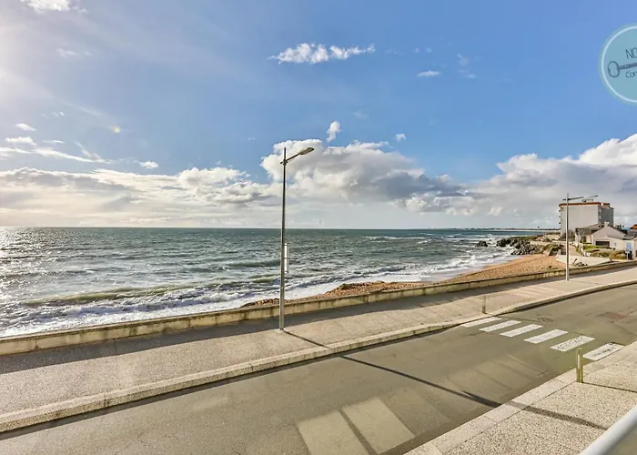 Les Yeux Dans Le Bleu Apartment