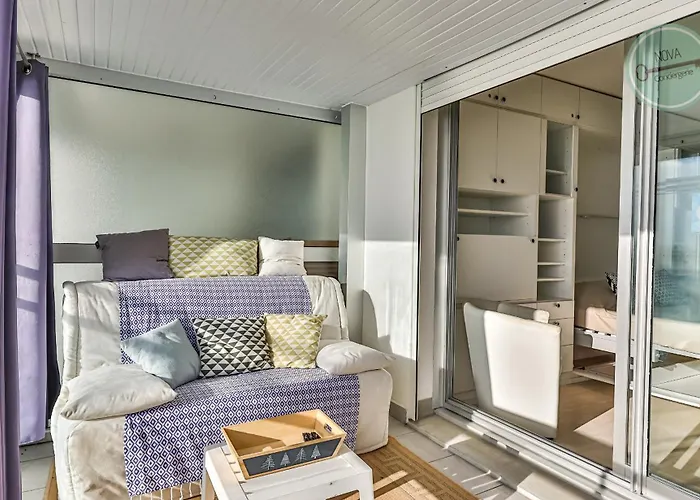 Les Yeux Dans Le Bleu Apartment